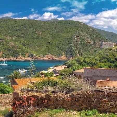 Brise De Hotel Porto (Corsica)