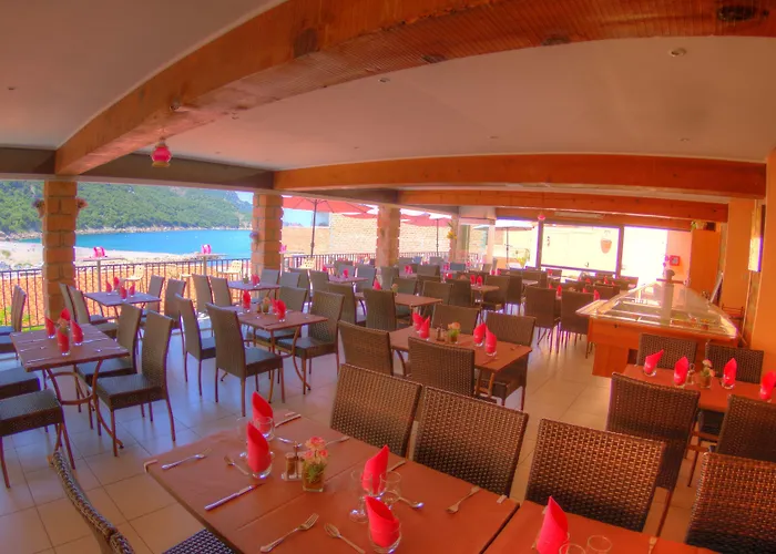 Brise De Hotel Porto (Corsica)