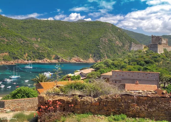 Brise De Hotel Porto (Corsica)
