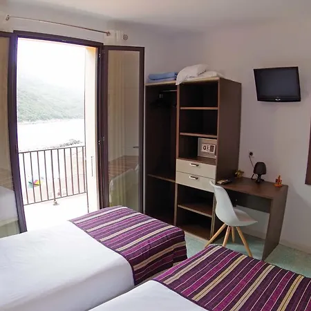 Brise De Hotel Porto (Corsica)