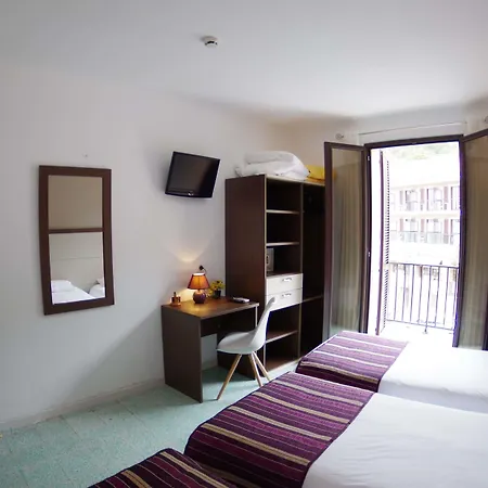 Brise De Hotel