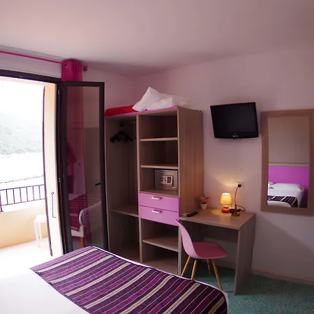 Ξενοδοχείο Brise De 2*