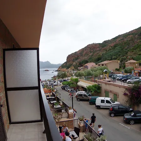 Brise De Hotel 2*