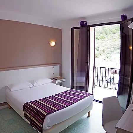 Brise De Hotel 2*
