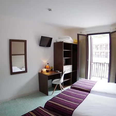 Brise De Hotel 2*