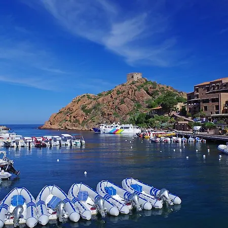 Brise De Hotel