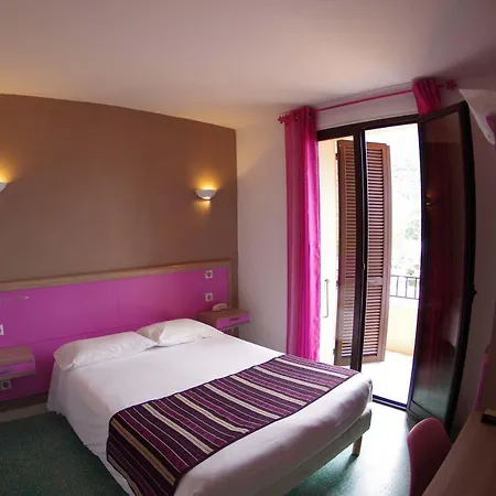 Brise De Hotel 2*