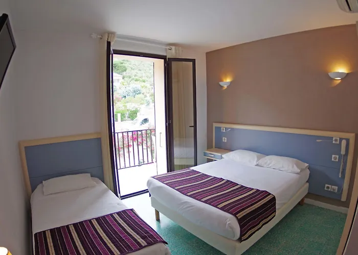 Brise De Hotel Porto (Corsica)